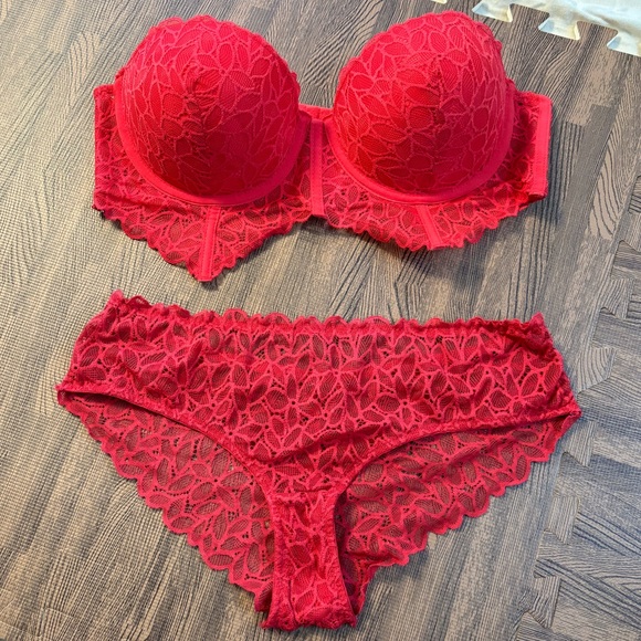 Other - New bra and panties matching set 🌸 pink
